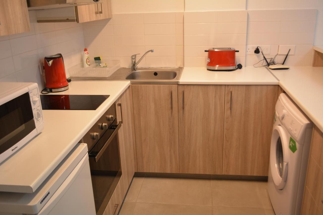 Les Palmiers Sunorama Beach Apartments Larnaca Extérieur photo