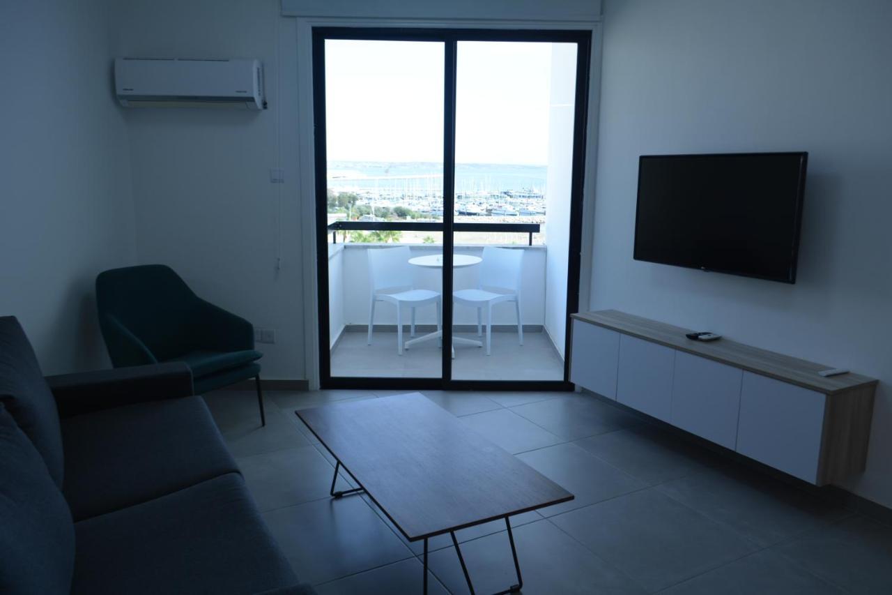 Les Palmiers Sunorama Beach Apartments Larnaca Extérieur photo
